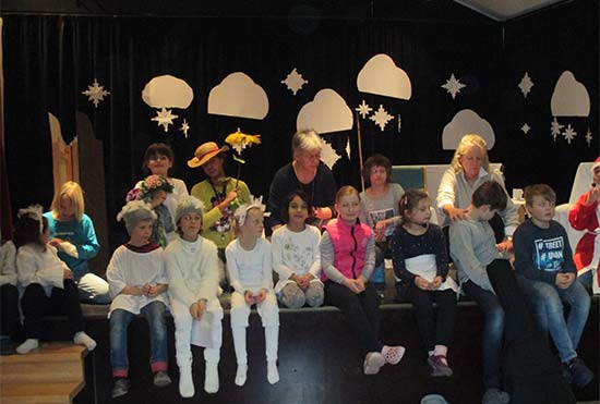 Theaterbesuch in der Grundschule Hansahlen