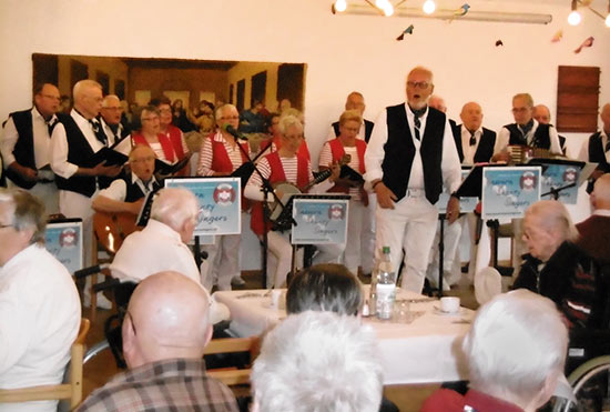 Matjesbuffet mit Snevern Shanty Singers im Tannenhof