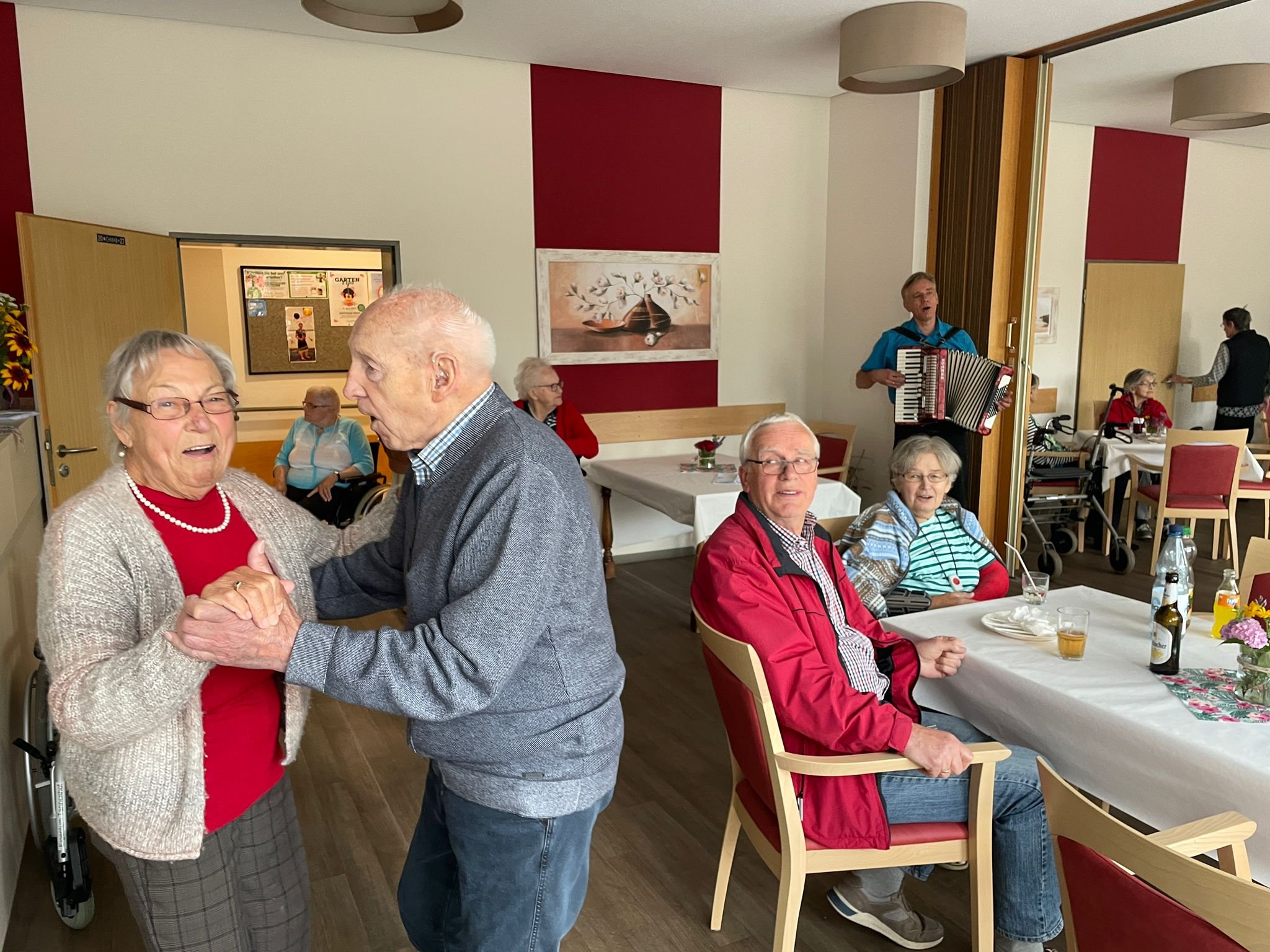 Pflegeheim In Der Nähe Freie Plätze Top-bewertung Gartenfest im Tannenhof » Der Tannenhof | Alten- und Pflegeheim